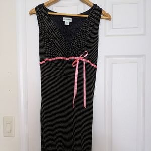Maternity dress b/w polka dot with pink ribbon
